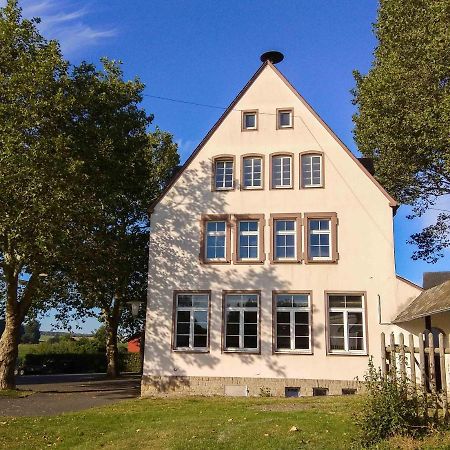 Alte Schule Gaestehaus - Fraeulein Apartment 비트버그 외부 사진
