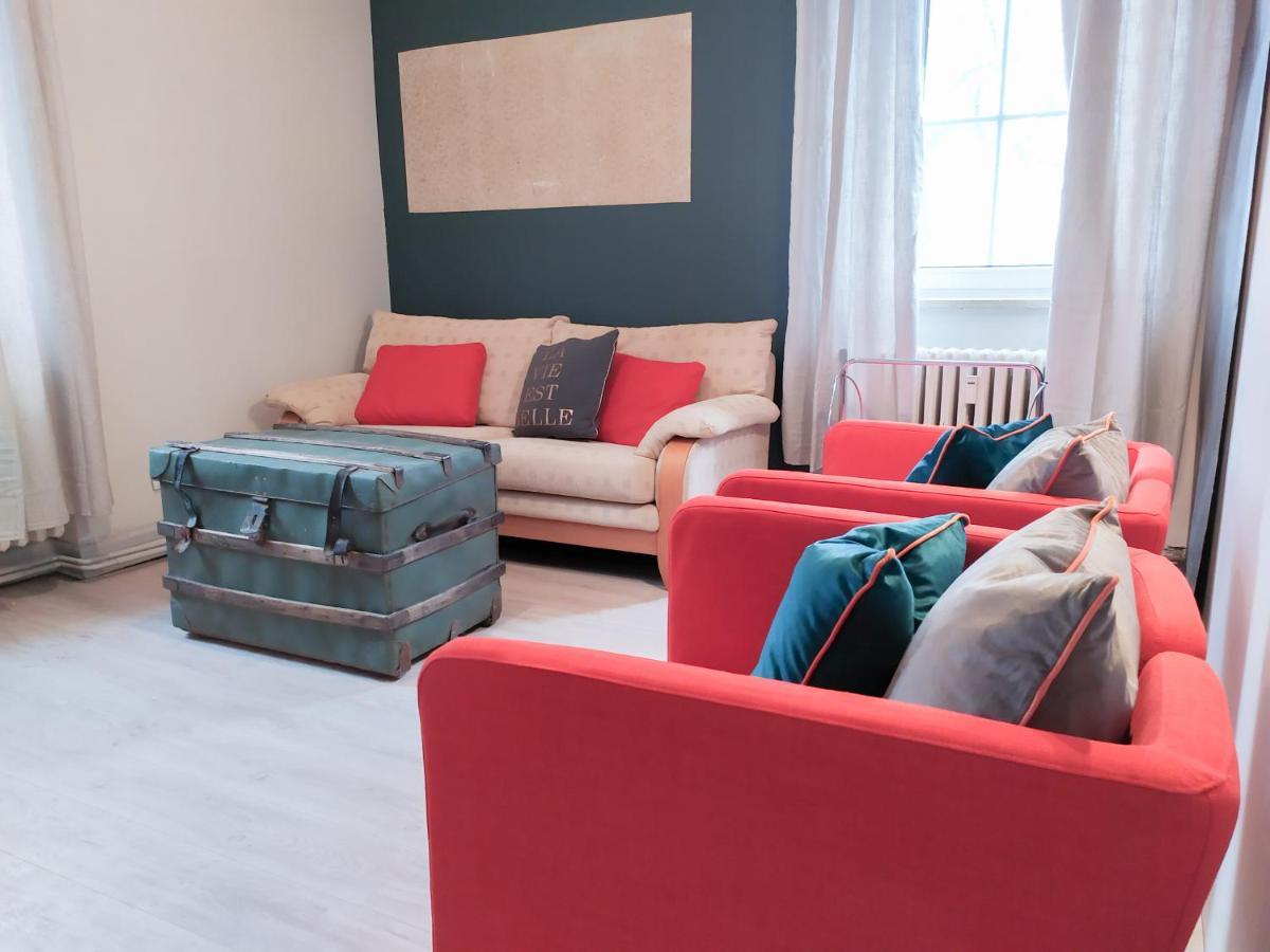 Alte Schule Gaestehaus - Fraeulein Apartment 비트버그 외부 사진